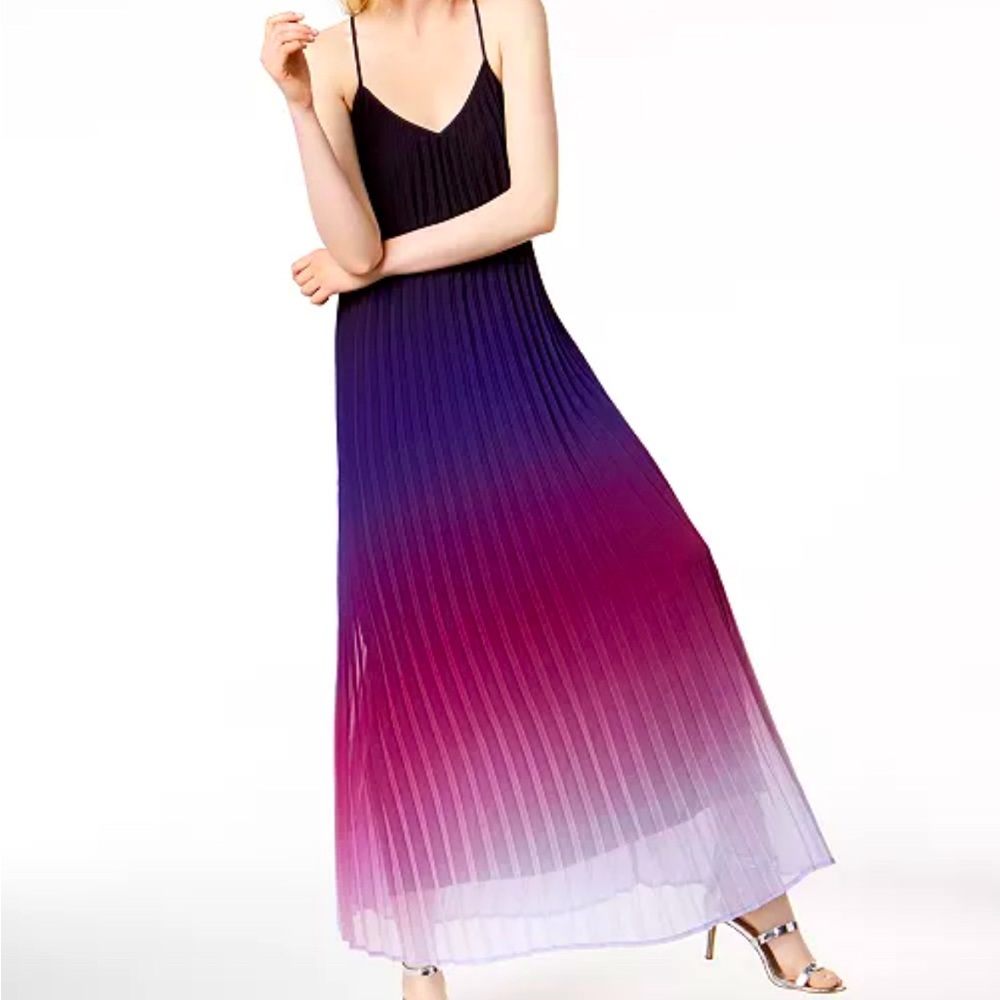 Bar III Ombré Pleated Maxi Dress - Large- Great For holiday, Travel, Parties